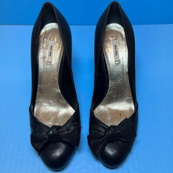 Miu Miu Donna Pebbled Leather Stiletto Soft Ribbon Bow Heels in Nero EU36/US6 - Picture 11 of 12